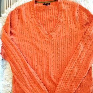 Tommy Hilfiger Women's Classic Fit V-neck Sweater